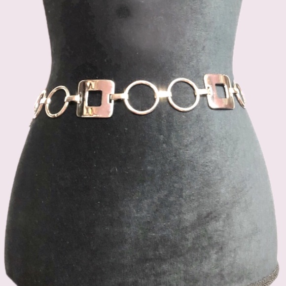 Retro Silver Chainlink Belt - Picture 1 of 4